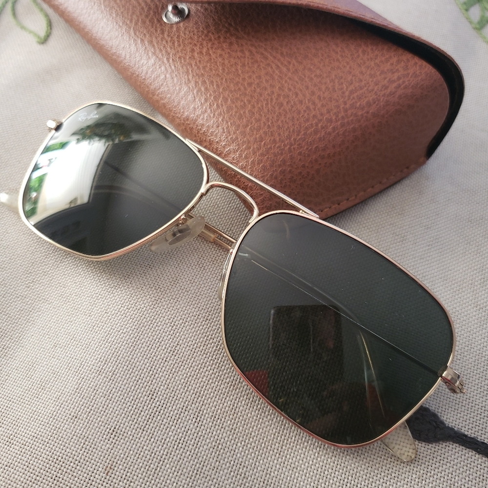 Ray-Ban Caravan Polarized sunglasses. 55mm